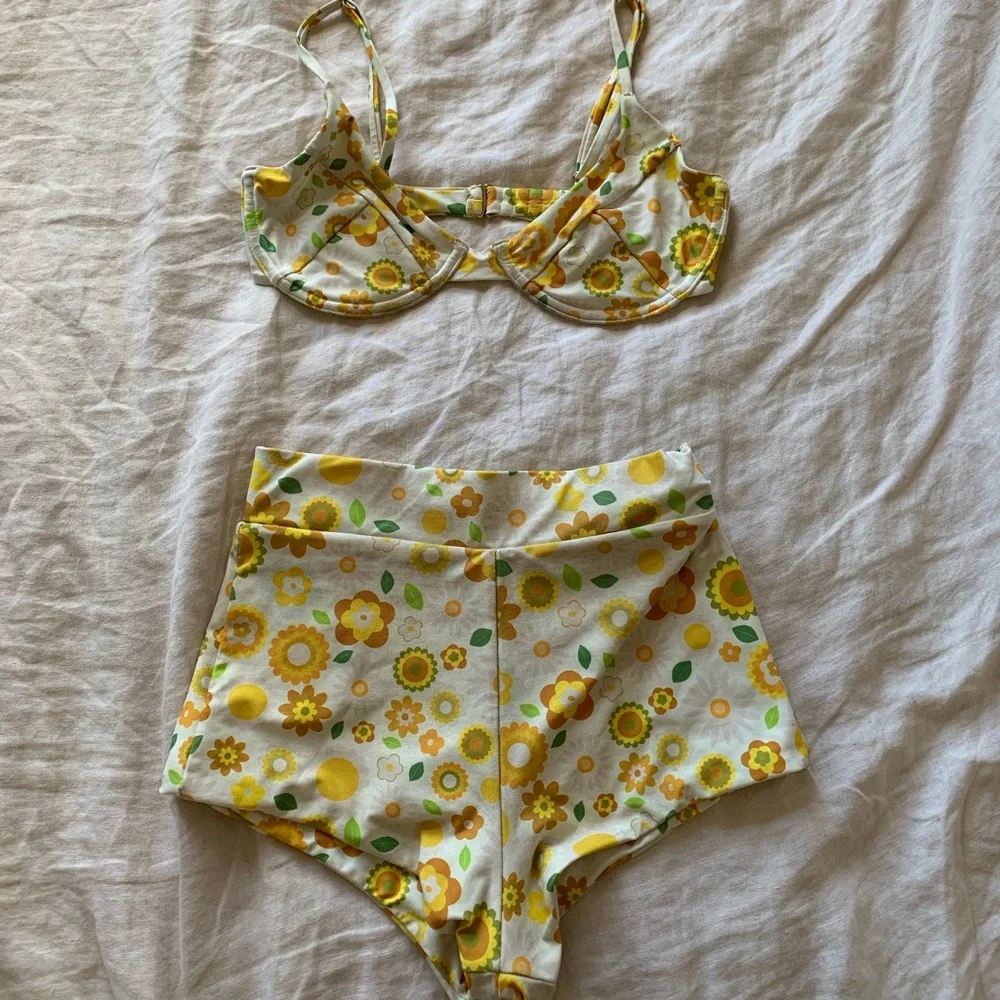 🌼Retro print Swim Suit Inner Relm S/XS🌼 - Picture 3 of 10